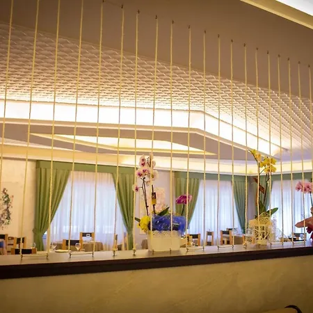 Hotel Sport & Il Bivacco Del Parco 3*